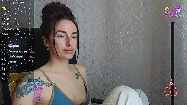 Snapshot of xx_adrihanna_xx chatting on 05-27-26, 08:33 xx adrihanna xx online show from 05-27-26, 08:33