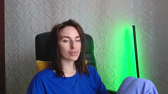 Snapshot of xx_adrihanna_xx chatting on 06-01-26, 06:15 xx adrihanna xx online show from 06-01-26, 06:15