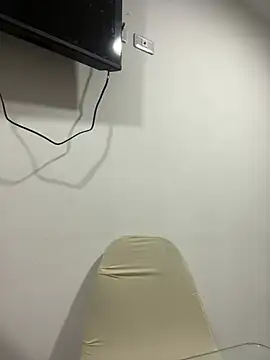 iraide castro online show from 06-25-26, 02:44