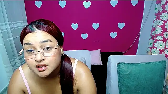 Snapshot of violeta_rous chatting on 05-14-26, 03:30 violeta rous online show from 05-14-26, 03:30