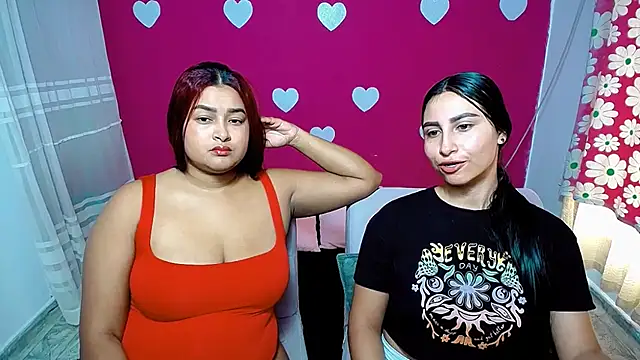 Snapshot of violeta_rous chatting on 05-15-26, 03:52 violeta rous online show from 05-15-26, 03:52