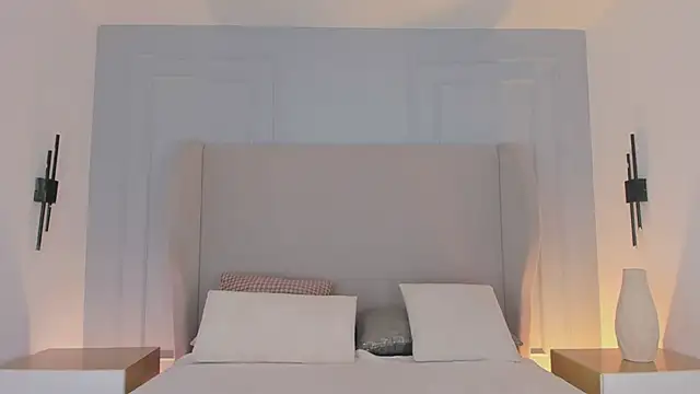 chloe d online show from 03-25-26, 12:11