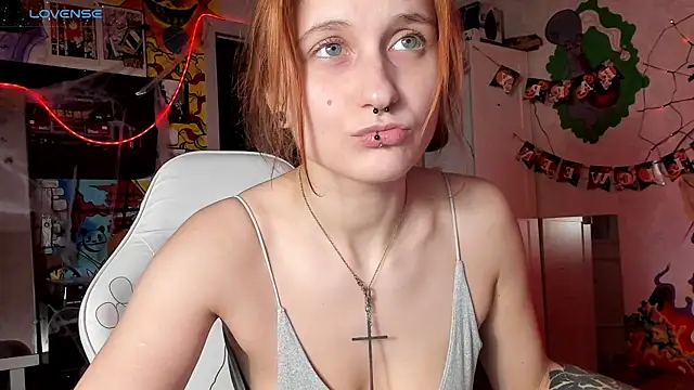 Sunny Mouse  online show from 10-30-25, 04:41