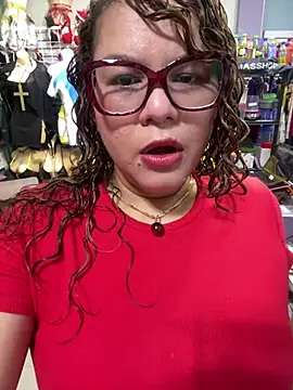 Snapshot of ROSALIALUCY chatting on 07-05-26, 12:01 ROSALIALUCY online show from 07-05-26, 12:01