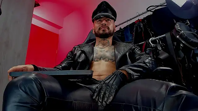 Snapshot of billyMayer_ chatting on 02-19-25, 02:12 billyMayer online show from 02-19-25, 02:12