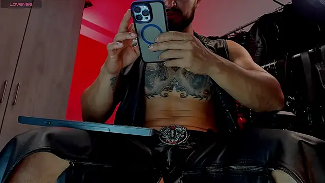 Snapshot of billyMayer_ chatting on 03-02-25, 03:56 billyMayer online show from 03-02-25, 03:56