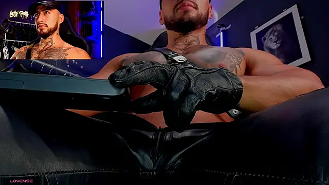 Snapshot of billyMayer_ chatting on 09-26-25, 04:55 billyMayer online show from 09-26-25, 04:55