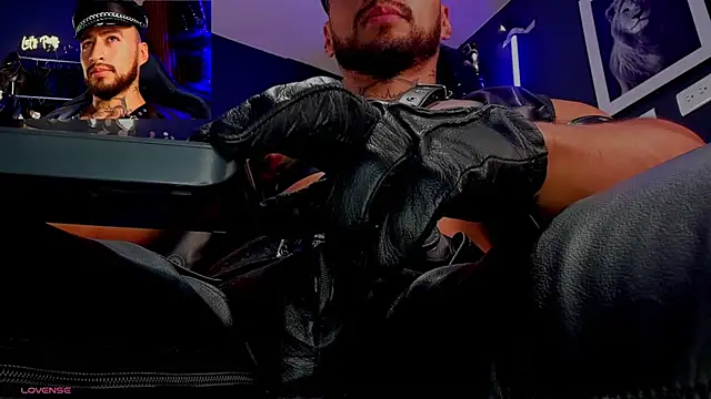 Snapshot of billyMayer_ chatting on 09-30-25, 04:56 billyMayer online show from 09-30-25, 04:56