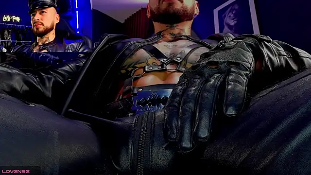 Snapshot of billyMayer_ chatting on 10-10-25, 05:12 billyMayer online show from 10-10-25, 05:12