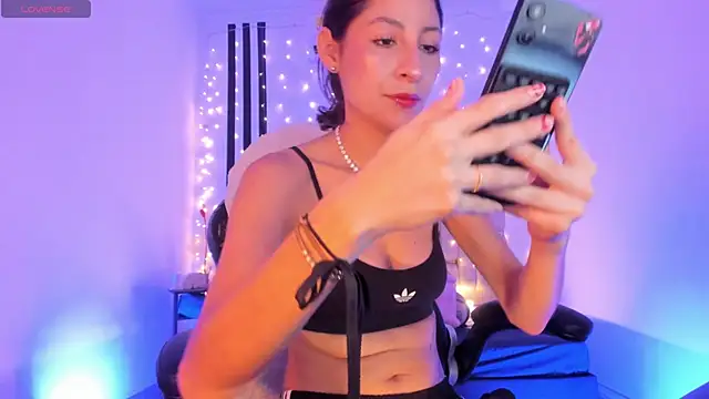 Gorgeous Team online show from 03-17-26, 07:50