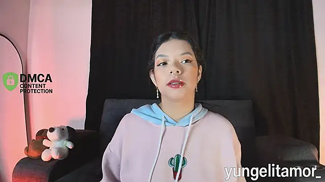 yungelitamor  online show from 02-13-26, 05:14