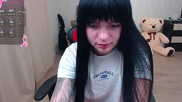 Snapshot of JuicyJess chatting on 05-21-26, 06:59 JuicyJess online show from 05-21-26, 06:59