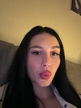 SofiaLaLight online show from 01-17-26, 04:11