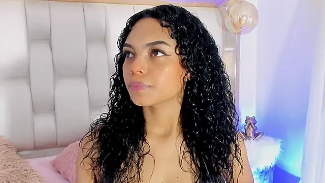 Snapshot of BeckyRusso chatting on 03-12-25, 12:47 BeckyRusso online show from 03-12-25, 12:47