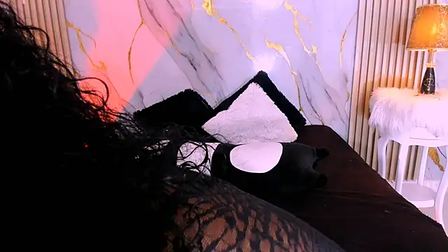 Snapshot of BeckyRusso chatting on 10-23-25, 01:43 BeckyRusso online show from 10-23-25, 01:43