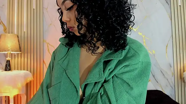 Snapshot of BeckyRusso chatting on 01-13-26, 03:28 BeckyRusso online show from 01-13-26, 03:28