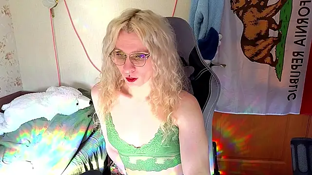 Lori Myaf online show from 04-02-26, 01:20