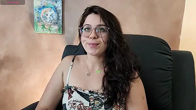 Snapshot of irinasweet27 chatting on 03-08-26, 01:03 irinasweet27 online show from 03-08-26, 01:03