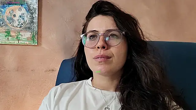 Snapshot of irinasweet27 chatting on 03-15-26, 01:44 irinasweet27 online show from 03-15-26, 01:44