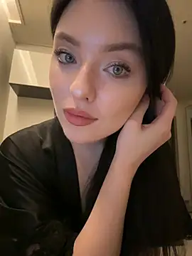Snapshot of Angela_Fosterr chatting on 06-18-26, 04:22 Angela Fosterr online show from 06-18-26, 04:22