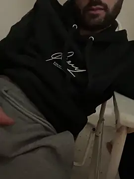 Snapshot of athenphysics chatting on 02-18-26, 12:06 athenphysics online show from 02-18-26, 12:06