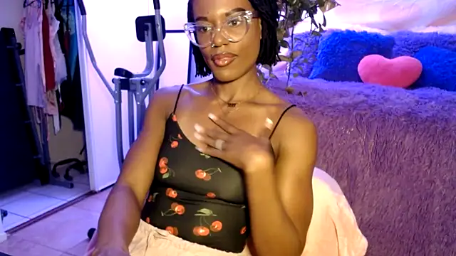 Snapshot of CocoSage chatting on 06-11-26, 05:22 CocoSage online show from 06-11-26, 05:22
