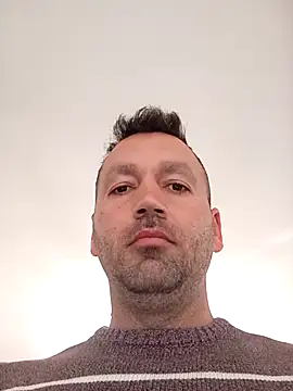 Snapshot of florin421 chatting on 03-08-26, 12:20 florin421 online show from 03-08-26, 12:20