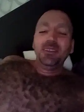 Snapshot of florin421 chatting on 03-10-26, 03:06 florin421 online show from 03-10-26, 03:06