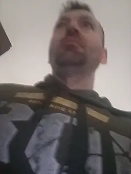 Snapshot of florin421 chatting on 03-14-26, 02:00 florin421 online show from 03-14-26, 02:00