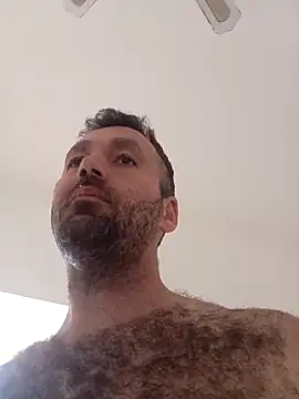 Snapshot of florin421 chatting on 03-17-26, 10:40 florin421 online show from 03-17-26, 10:40