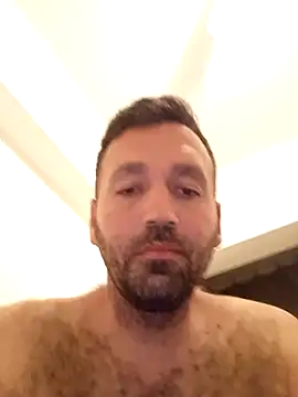 Snapshot of florin421 chatting on 03-20-26, 05:40 florin421 online show from 03-20-26, 05:40