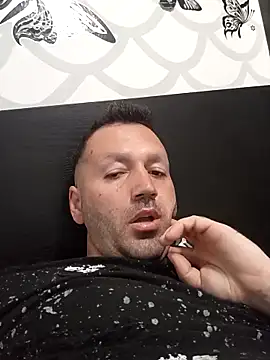 Snapshot of florin421 chatting on 03-27-26, 06:08 florin421 online show from 03-27-26, 06:08