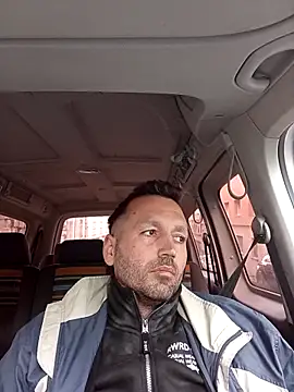 Snapshot of florin421 chatting on 03-31-26, 06:03 florin421 online show from 03-31-26, 06:03