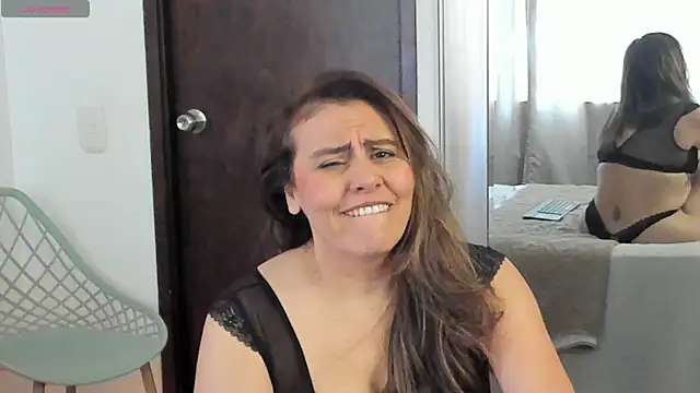 Snapshot of V_monse chatting on 07-03-26, 03:29 V monse online show from 07-03-26, 03:29