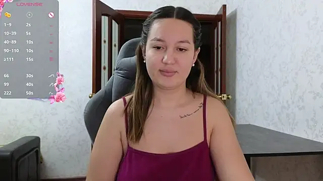 Nelly Fischer online show from 04-21-26, 06:34