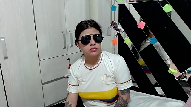 katery wok11 online show from 03-06-26, 01:57