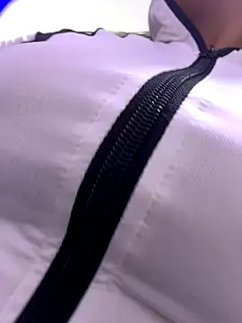 Snapshot of kim_monti chatting on 11-03-25, 08:54 kim monti online show from 11-03-25, 08:54