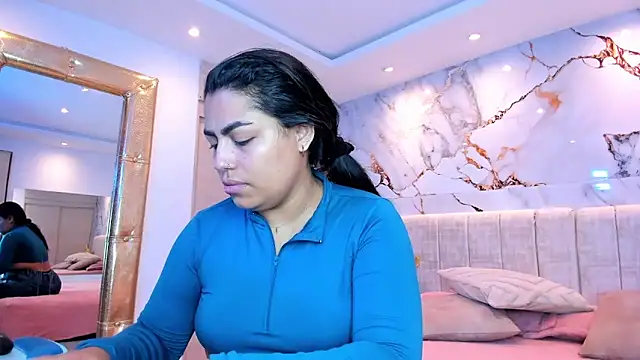 kiana cream online show from 03-23-26, 11:36