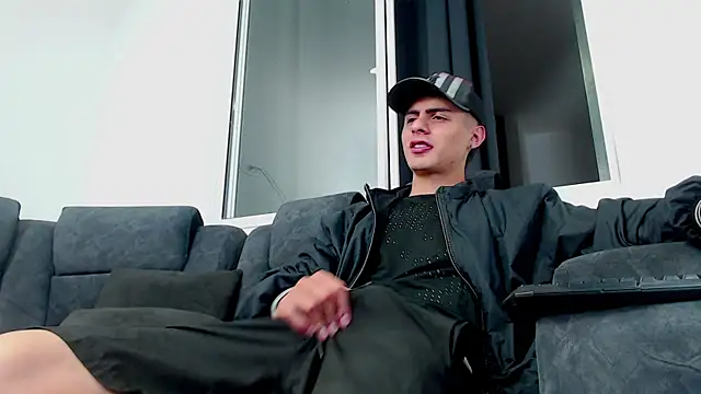 Stiven CL online show from 10-05-25, 10:40