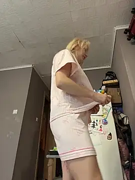AmmyHot online show from 07-18-26, 04:05