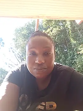 Snapshot of bubblediva chatting on 06-05-26, 11:27 bubblediva online show from 06-05-26, 11:27