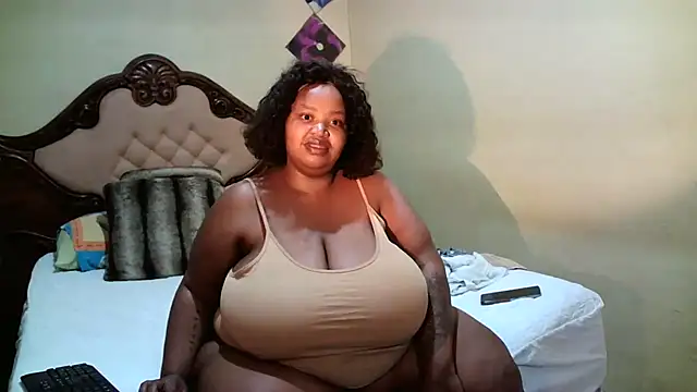 HOTBIGMELONSxx online show from 06-09-26, 09:26