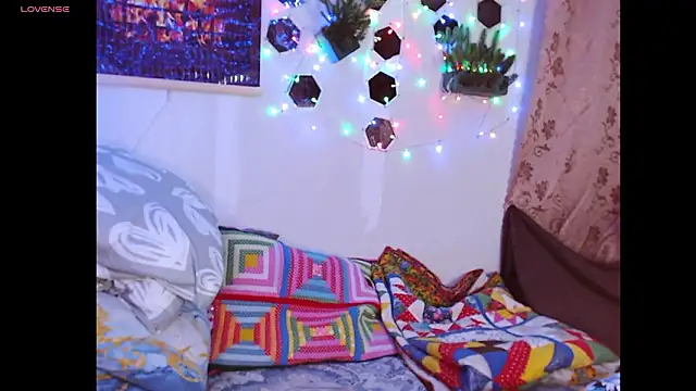 Snapshot of Sakura_Green chatting on 02-13-26, 11:34 Sakura Green online show from 02-13-26, 11:34