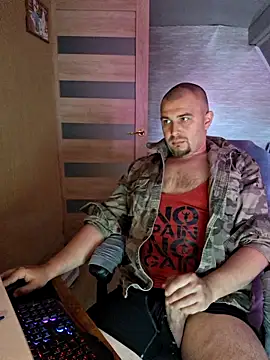 Foxyshaved online show from 05-20-26, 04:51