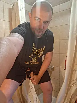 Foxyshaved online show from 05-27-26, 05:15