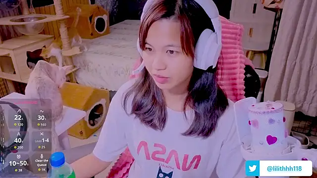 Snapshot of Kana_G chatting on 06-24-26, 04:39 Kana G online show from 06-24-26, 04:39
