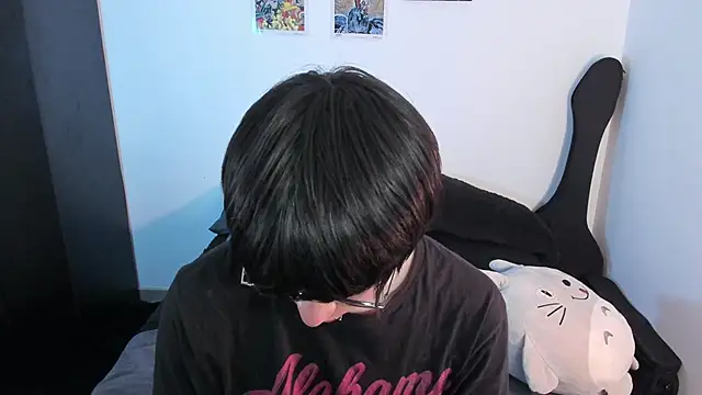 Aventure Twinks online show from 04-11-26, 12:15