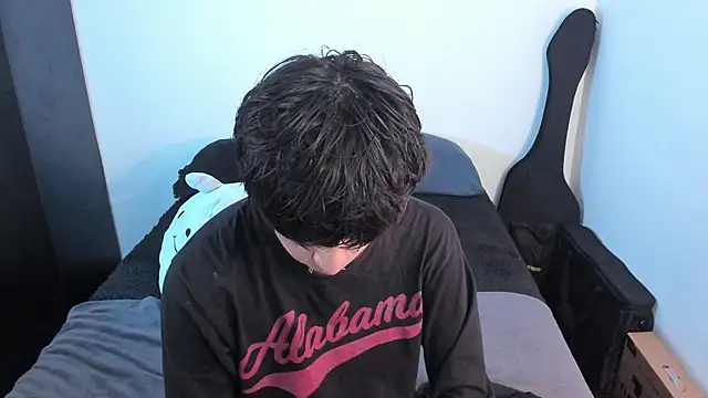 Aventure Twinks online show from 04-12-26, 11:32