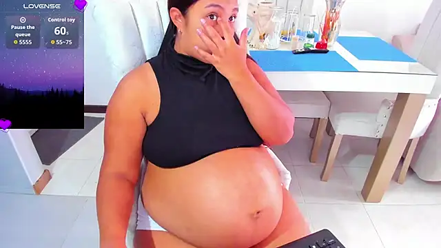 elana kepler online show from 04-25-26, 01:41