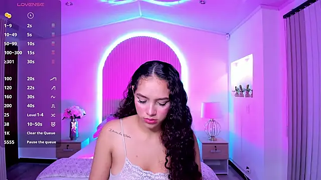 anahi curlie1 online show from 12-15-24, 03:24